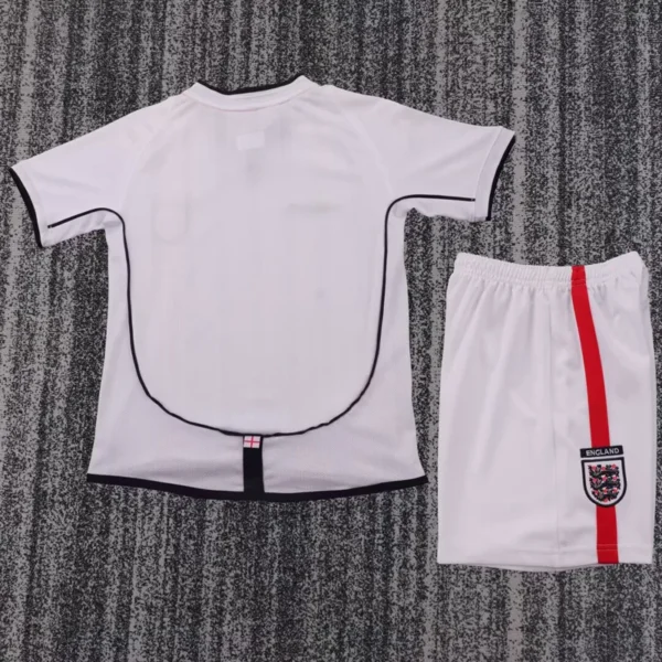England 2002/03 Retro Home Kids Kit Fan Version - Back View - KFCool – Football Jerseys & Soccer Kits Store England 2002/03 Retro Home Kids Kit Fan Version - Back View | KFCOOL