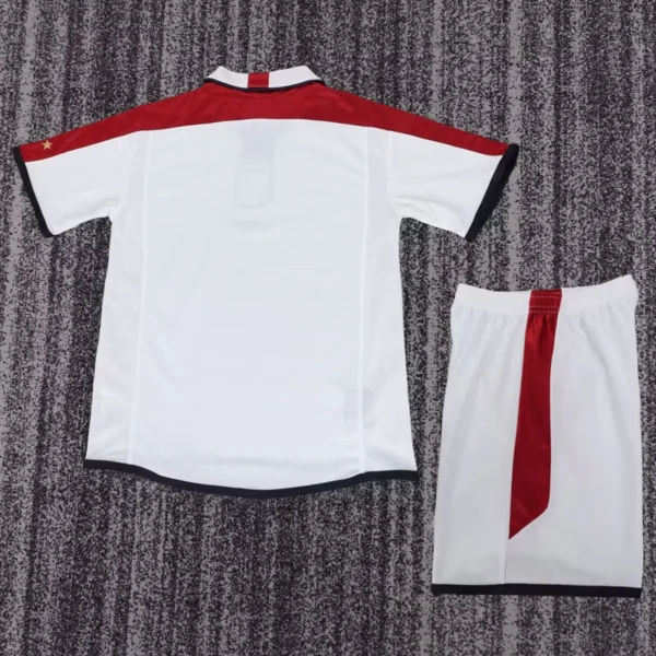 England 2004/05 Retro Home Kids Kit Fan Version - Back View | KFCOOL