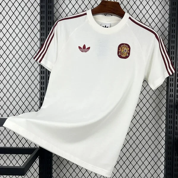 Spain 2026/27 White Training Shirt Fan Version - Front View Spain 2026/27 White Training Shirt Fan Version - Front View | KFCOOL