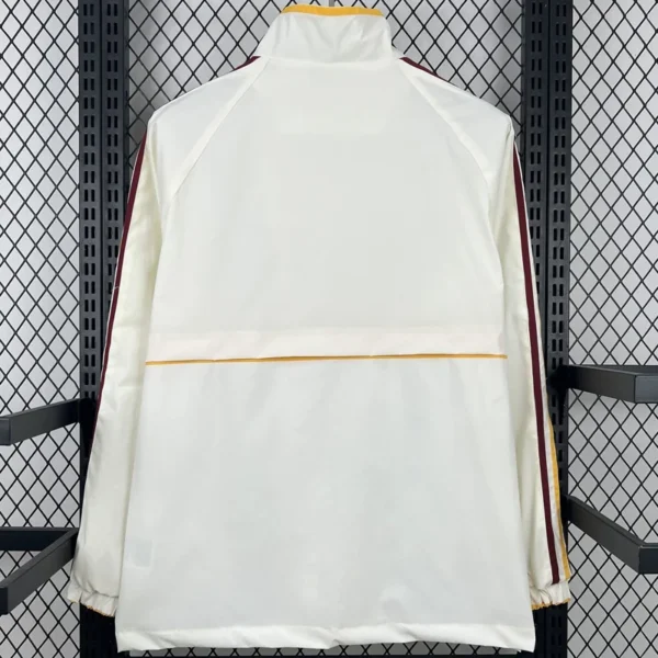 Spain 2026/27 White Windbreaker - Detail View 3 Spain 2026/27 White Windbreaker - Detail View 3 | KFCOOL