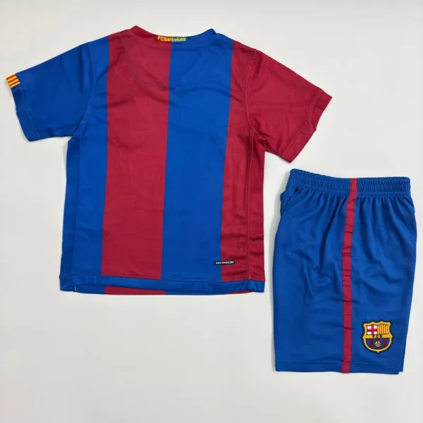 Barcelona 2006/07 Retro Home Kids Kit Fan Version - Back View - KFCool – Football Jerseys & Soccer Kits Store Barcelona 2006/07 Retro Home Kids Kit Fan Version - Back View | KFCOOL