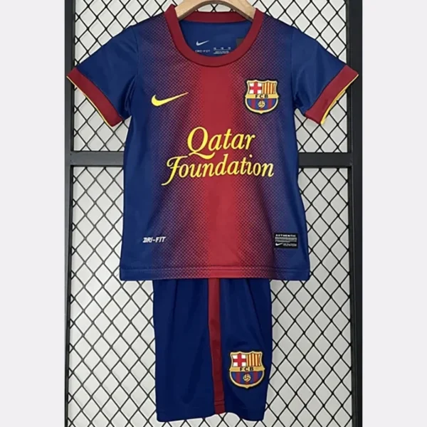 Barcelona 2012/13 Retro Home Kids Kit Fan Version - Front View - KFCool – Football Jerseys & Soccer Kits Store Barcelona 2012/13 Retro Home Kids Kit Fan Version - Front View | KFCOOL