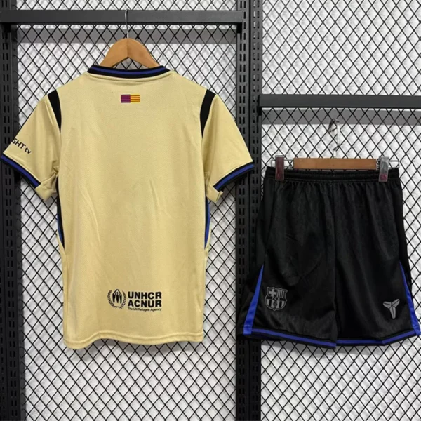 Barcelona 2025/26 Away Kids Kit Fan Version - Back View - KFCool – Football Jerseys & Soccer Kits Store Barcelona 2025/26 Away Kids Kit Fan Version - Back View | KFCOOL