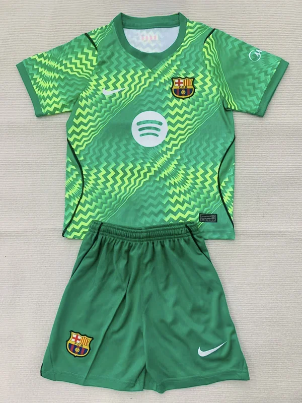 Barcelona 2026/27 Goalkeeper Kids Kit Fan Version - Front View - KFCool – Football Jerseys & Soccer Kits Store Barcelona 2026/27 Goalkeeper Kids Kit Fan Version - Front View | KFCOOL