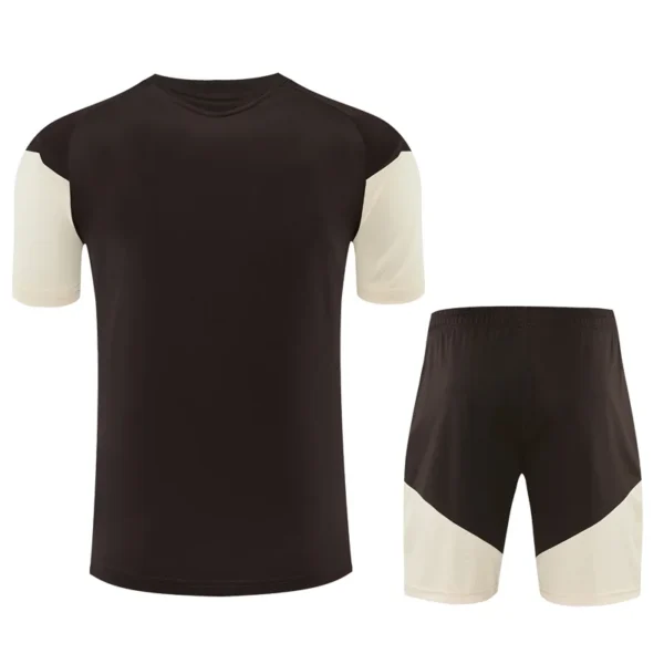 Flamengo 2026/27 Training Short Suit - Back View Flamengo 2026/27 Training Short Suit - Back View | KFCOOL