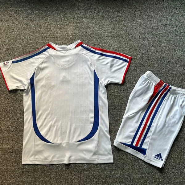 France 2006/07 Retro Away Kids Kit Fan Version - Back View | KFCOOL