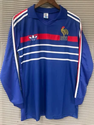 France 1984/86 Retro Home Long Sleeve Jersey Fan Version - Front View France 1984/86 Retro Home Long Sleeve Jersey Fan Version - Front View | KFCOOL