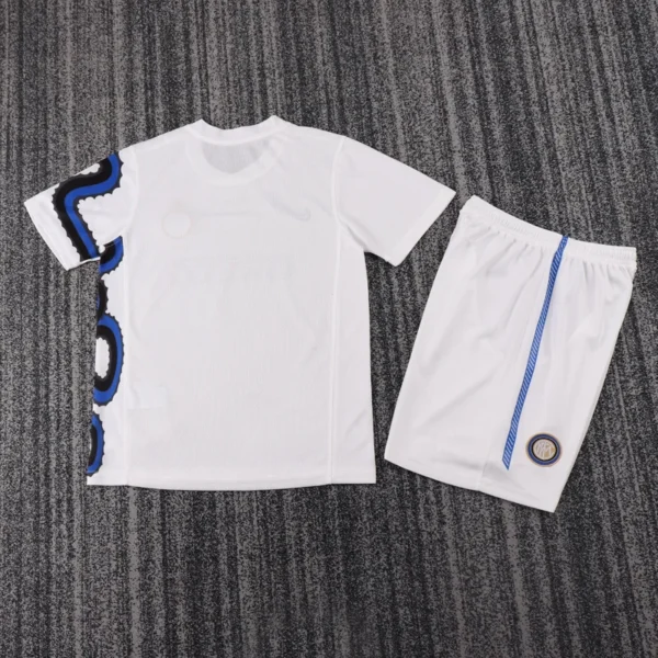 Inter Milan 2010/11 Retro Away Kids Kit Fan Version - Back View - KFCool – Football Jerseys & Soccer Kits Store Inter Milan 2010/11 Retro Away Kids Kit Fan Version - Back View | KFCOOL