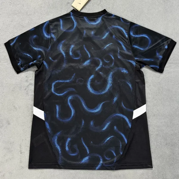 Inter Milan 2025/26 Black Special Edition Training Shirt - Back View Inter Milan 2025/26 Black Special Edition Training Shirt - Back View | KFCOOL