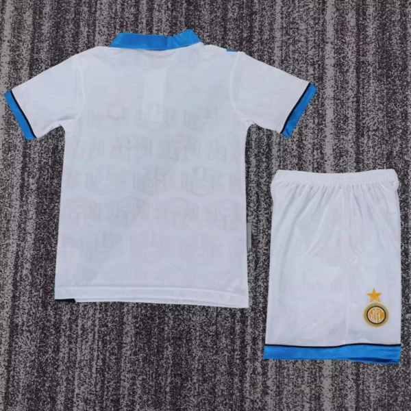 Inter Milan 1994/95 Retro Away Kids Kit Fan Version - Back View - KFCool – Football Jerseys & Soccer Kits Store Inter Milan 1994/95 Retro Away Kids Kit Fan Version - Back View | KFCOOL
