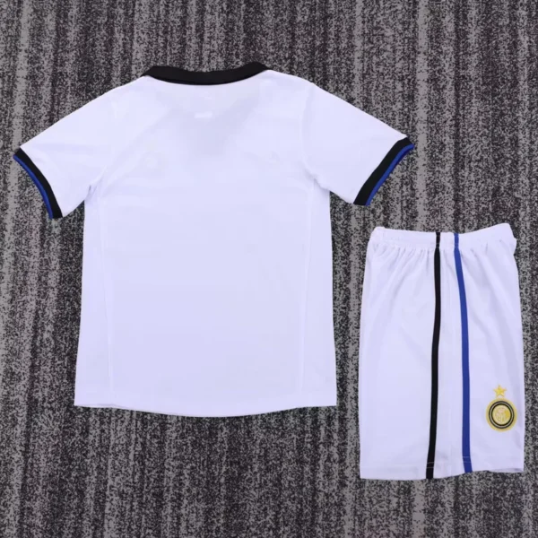 Inter Milan 1998/99 Retro Away Kids Kit Fan Version - Back View - KFCool – Football Jerseys & Soccer Kits Store Inter Milan 1998/99 Retro Away Kids Kit Fan Version - Back View | KFCOOL