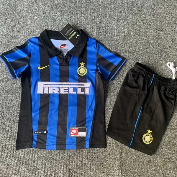 Inter Milan 1998/99 Retro Home Kids Kit Fan Version - Front View - KFCool – Football Jerseys & Soccer Kits Store Inter Milan 1998/99 Retro Home Kids Kit Fan Version - Front View | KFCOOL