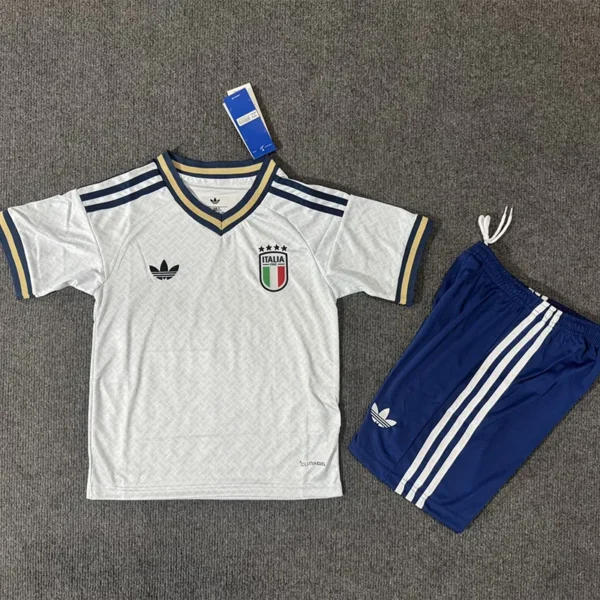 Italy 2026/27 Away Kids Kit Fan Version - Front View - KFCool – Football Jerseys & Soccer Kits Store Italy 2026/27 Away Kids Kit Fan Version - Front View | KFCOOL