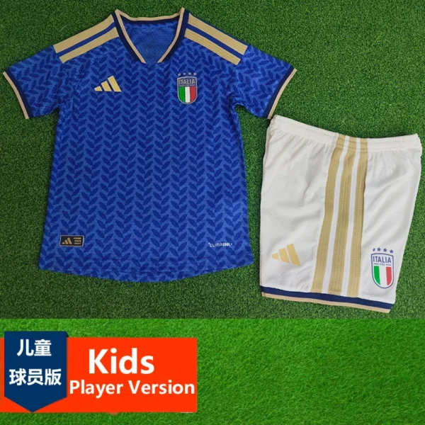 Italy 2026/27 Home Kids Kit Player Version - Front View - KFCool – Football Jerseys & Soccer Kits Store Italy 2026/27 Home Kids Kit Player Version - Front View | KFCOOL