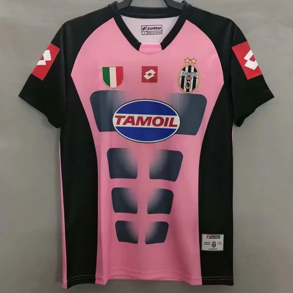 Juventus 2002/03 Retro Jersey Fan Version - Front View Juventus 2002/03 Retro Jersey Fan Version - Front View | KFCOOL