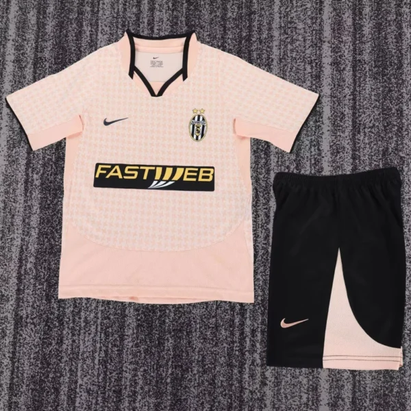 Juventus 2003/04 Retro Third Kids Kit Fan Version - Front View | KFCOOL