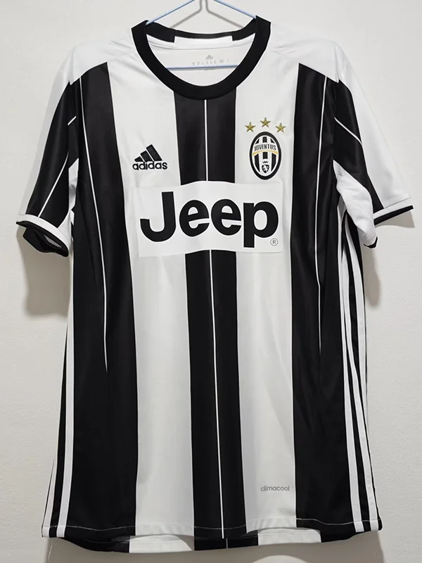 Juventus 2016/17 Home Jersey Fan Version - Front View Juventus 2016/17 Home Jersey Fan Version - Front View | KFCOOL