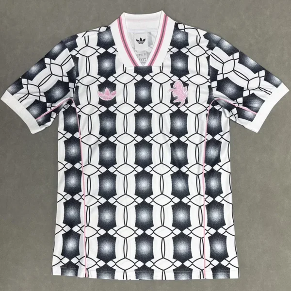 Juventus 2025/26 Training Shirt Fan Version - Front View Juventus 2025/26 Training Shirt Fan Version - Front View | KFCOOL