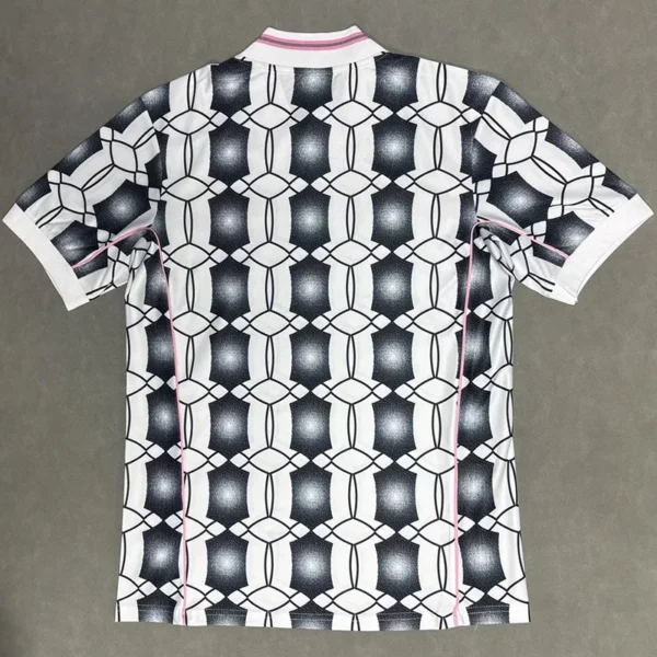 Juventus 2025/26 Training Shirt Fan Version - Back View Juventus 2025/26 Training Shirt Fan Version - Back View | KFCOOL