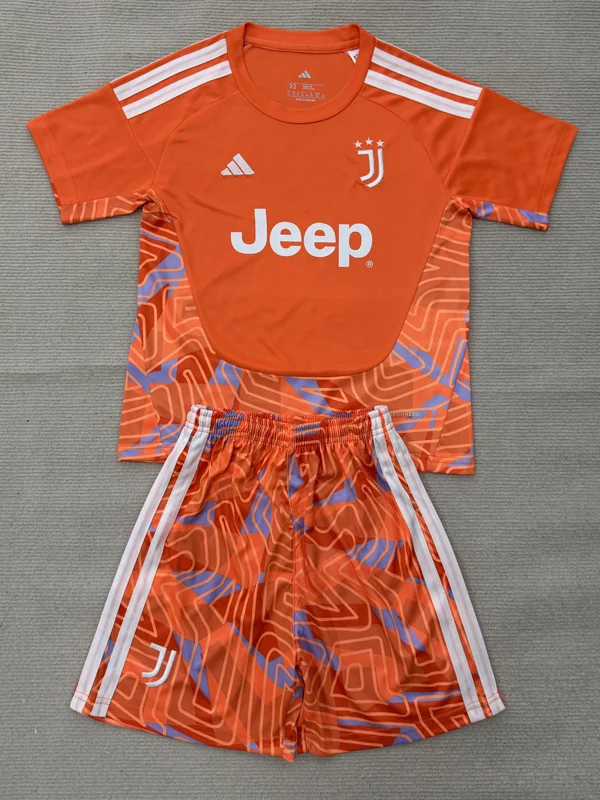 Juventus 2026/27 Goalkeeper Kids Kit Fan Version - Front View - KFCool – Football Jerseys & Soccer Kits Store Juventus 2026/27 Goalkeeper Kids Kit Fan Version - Front View | KFCOOL