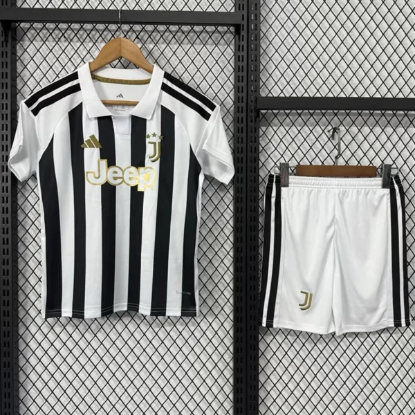 Juventus 2026/27 Home Kids Kit Fan Version - Front View - KFCool – Football Jerseys & Soccer Kits Store Juventus 2026/27 Home Kids Kit Fan Version - Front View | KFCOOL