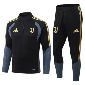 Juventus 2026/27 Black Half Pull Tracksuit - Front View Juventus 2026/27 Black Half Pull Tracksuit - Front View | KFCOOL