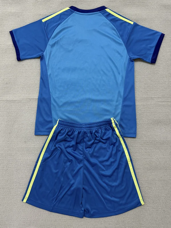 Leeds United 2026/27 Goalkeeper Kids Kit Fan Version - Back View Leeds United 2026/27 Goalkeeper Kids Kit Fan Version - Back View | KFCOOL