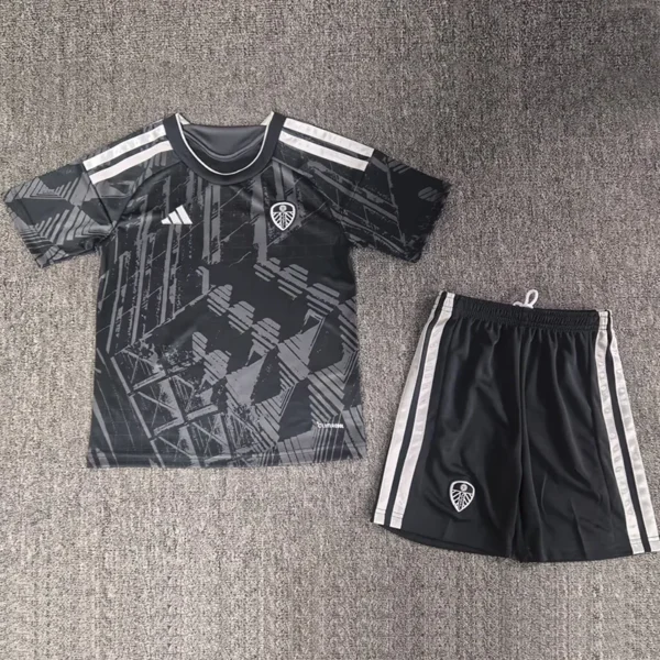 Leeds United 2026/27 Third Kids Kit Fan Version - Front View Leeds United 2026/27 Third Kids Kit Fan Version - Front View | KFCOOL