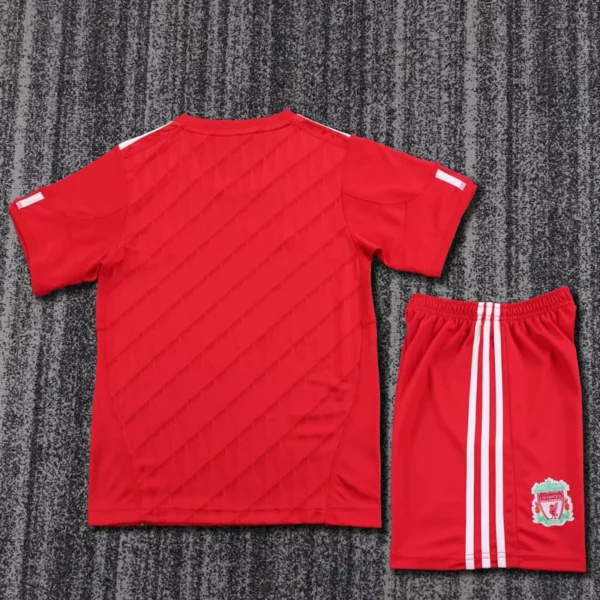 Liverpool 2010/11 Retro Home Kids Kit Fan Version - Back View - KFCool – Football Jerseys & Soccer Kits Store Liverpool 2010/11 Retro Home Kids Kit Fan Version - Back View | KFCOOL