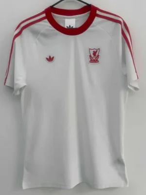 Liverpool 2025/26 White Red Training Shirt Fan Version - Front View Liverpool 2025/26 White Red Training Shirt Fan Version - Front View | KFCOOL