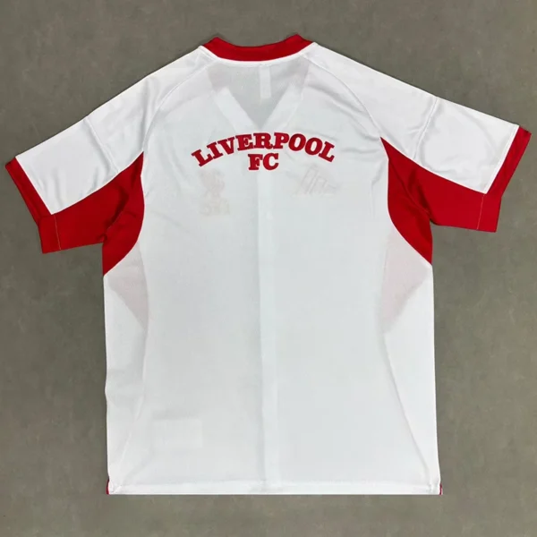 Liverpool 2025/26 White Jersey Fan Version - Back View Liverpool 2025/26 White Jersey Fan Version - Back View | KFCOOL