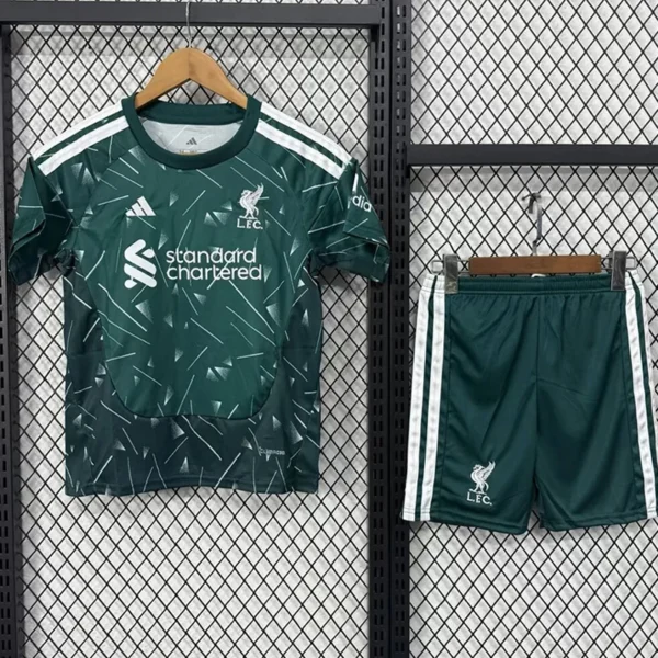 Liverpool 2026/27 Goalkeeper Green Kids Kit Fan Version - Front View | KFCOOL