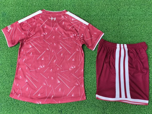 Liverpool 2026/27 Home Kids Kit Player Version - Detail View 3 - KFCool – Football Jerseys & Soccer Kits Store Liverpool 2026/27 Home Kids Kit Player Version - Detail View 3 | KFCOOL