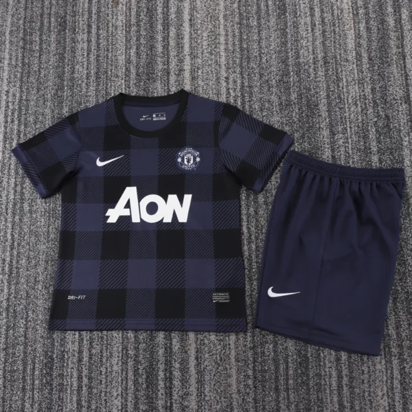 Manchester United 2013/14 Retro Away Kids Kit Fan Version - Front View Manchester United 2013/14 Retro Away Kids Kit Fan Version - Front View | KFCOOL