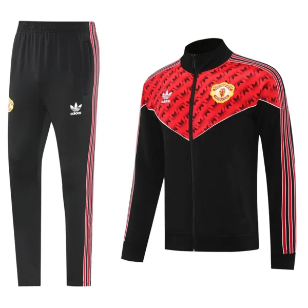 Manchester United 2025/26 Black Red Jacket Tracksuit - Front View - KFCool – Football Jerseys & Soccer Kits Store Manchester United 2025/26 Black Red Jacket Tracksuit - Front View | KFCOOL