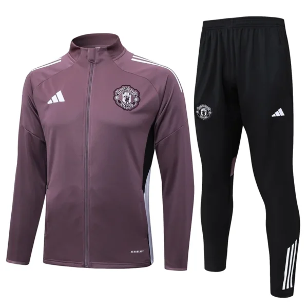 Manchester United 2025/26 Grey Purple Jacket Tracksuit - Front View - KFCool – Football Jerseys & Soccer Kits Store Manchester United 2025/26 Grey Purple Jacket Tracksuit - Front View | KFCOOL
