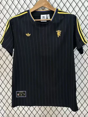 Manchester United 2025/26 Training Shirt - Front View | KFCOOL
