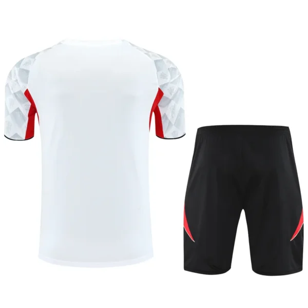 Manchester United 2025/26 White Grey Training Short Suit - Back View Manchester United 2025/26 White Grey Training Short Suit - Back View | KFCOOL