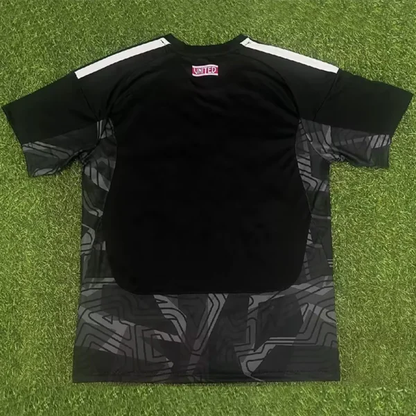 Manchester United 2026/27 Goalkeeper Jersey Fan Version - Back View | KFCOOL