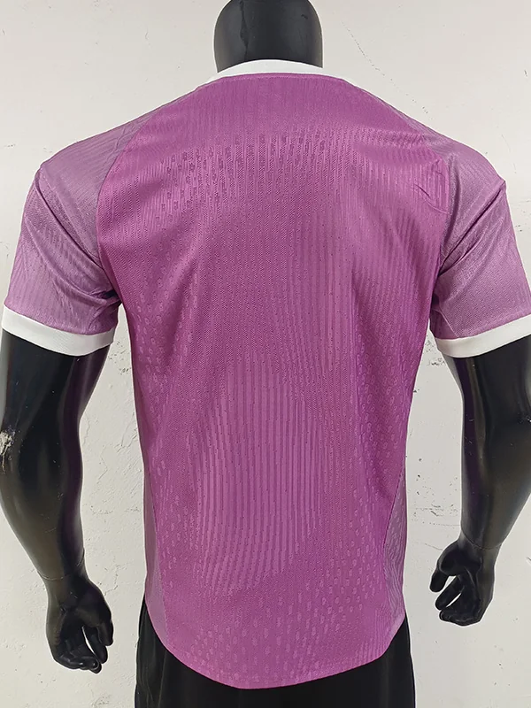 Manchester United 2026/27 Goalkeeper Pink Jersey Player Version - Back View | KFCOOL