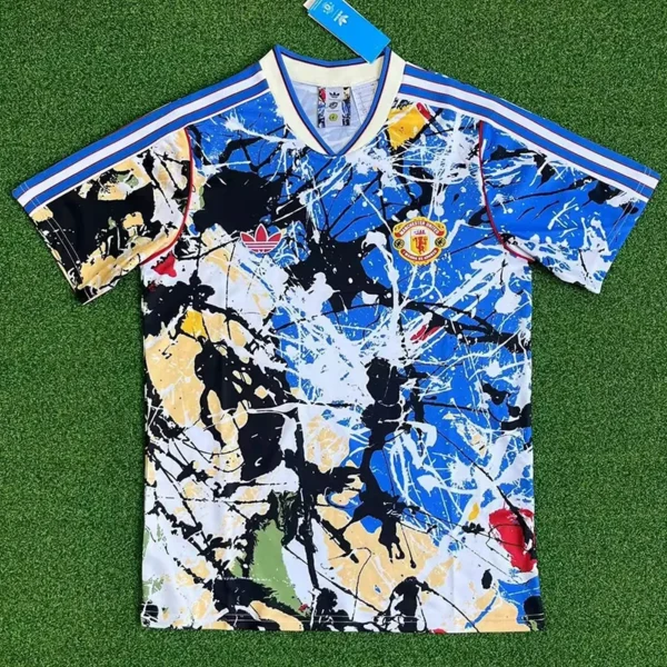 Manchester United 2026/27 Training Shirt - Front View Manchester United 2026/27 Training Shirt - Front View | KFCOOL
