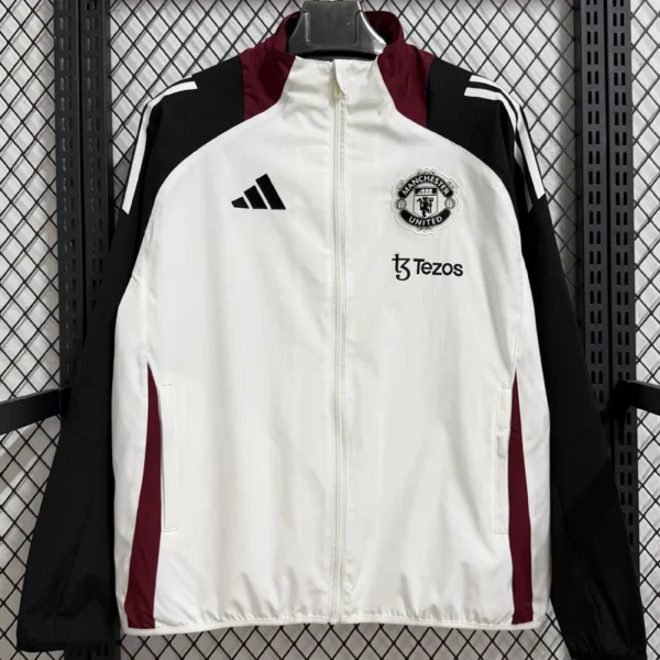 Manchester United 2026/27 Windbreaker - Front View - KFCool – Football Jerseys & Soccer Kits Store Manchester United 2026/27 Windbreaker - Front View | KFCOOL