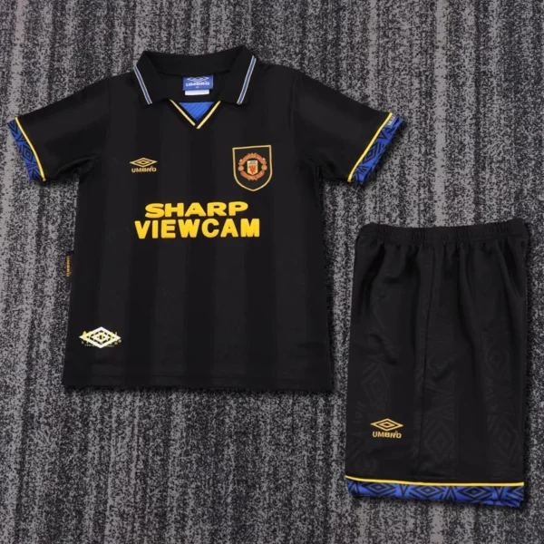 Manchester United 1993/94 Retro Away Kids Kit Fan Version - Front View Manchester United 1993/94 Retro Away Kids Kit Fan Version - Front View | KFCOOL