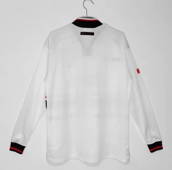 Manchester United 1998/99 Retro Away White Long Sleeve Jersey Fan Version - Back View Manchester United 1998/99 Retro Away White Long Sleeve Jersey Fan Version - Back View | KFCOOL