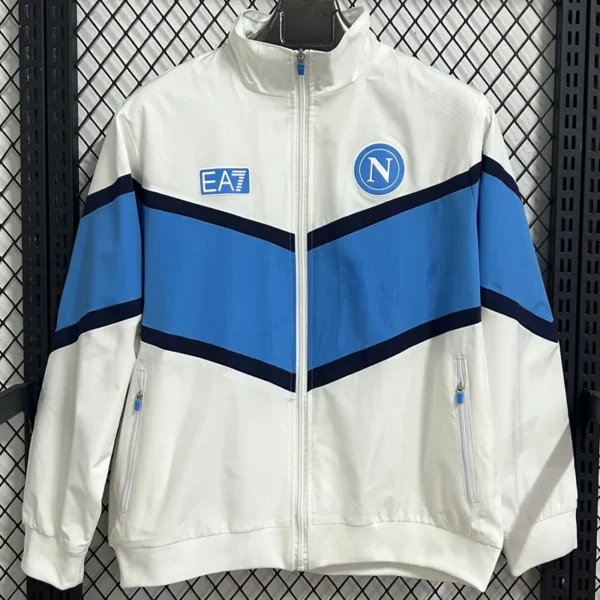 Napoli 2025/26 White Windbreaker - Front View - KFCool – Football Jerseys & Soccer Kits Store Napoli 2025/26 White Windbreaker - Front View | KFCOOL