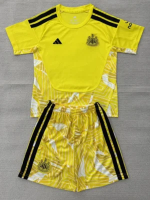 Newcastle United 2026/27 Goalkeeper Yellow Kids Kit Fan Version - Front View Newcastle United 2026/27 Goalkeeper Yellow Kids Kit Fan Version - Front View | KFCOOL