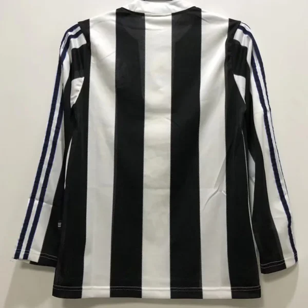 Newcastle United 1995/97 Retro Home Long Sleeve Jersey Fan Version - Back View Newcastle United 1995/97 Retro Home Long Sleeve Jersey Fan Version - Back View | KFCOOL