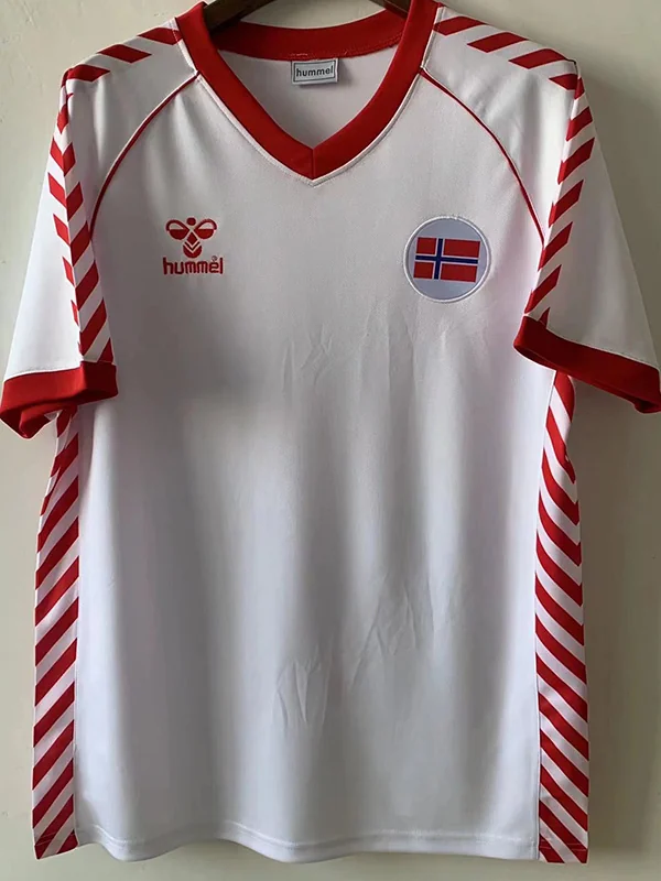 Norway 1984/85 Retro Jersey Fan Version - Front View Norway 1984/85 Retro Jersey Fan Version - Front View | KFCOOL
