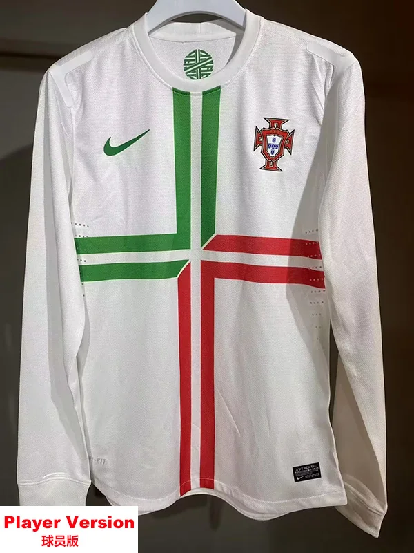 Portugal 2012/13 Retro Away Long Sleeve Jersey Player Version - Front View Portugal 2012/13 Retro Away Long Sleeve Jersey Player Version - Front View | KFCOOL
