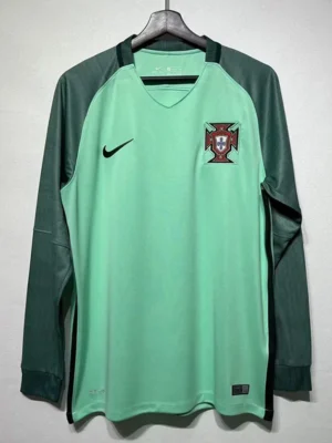 Portugal 2016/17 Away Long Sleeve Jersey Fan Version - Front View Portugal 2016/17 Away Long Sleeve Jersey Fan Version - Front View | KFCOOL